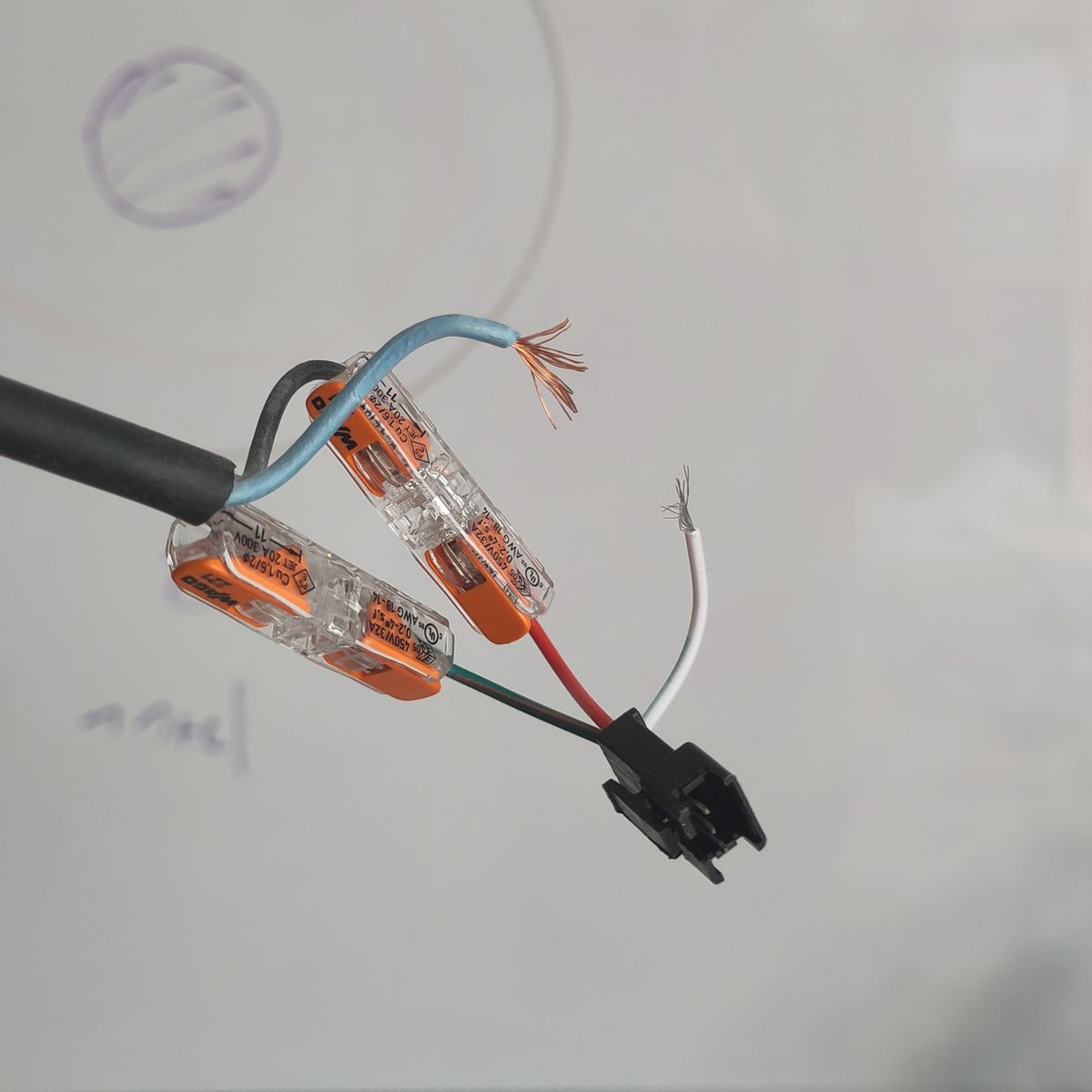 Das alte Kabel bekommt einen JST-Anschluss